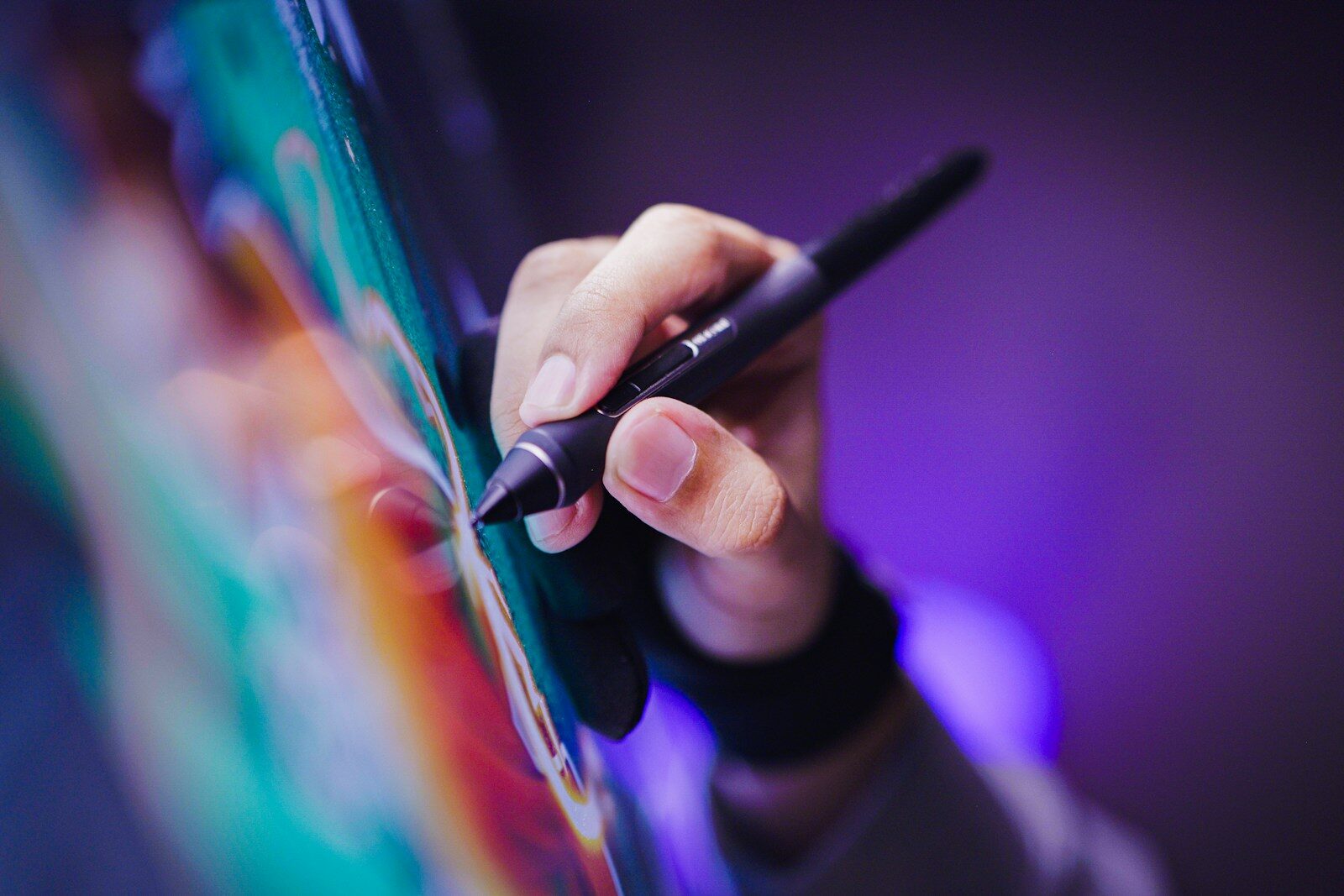 Computing in Interactive Digital Art and Design